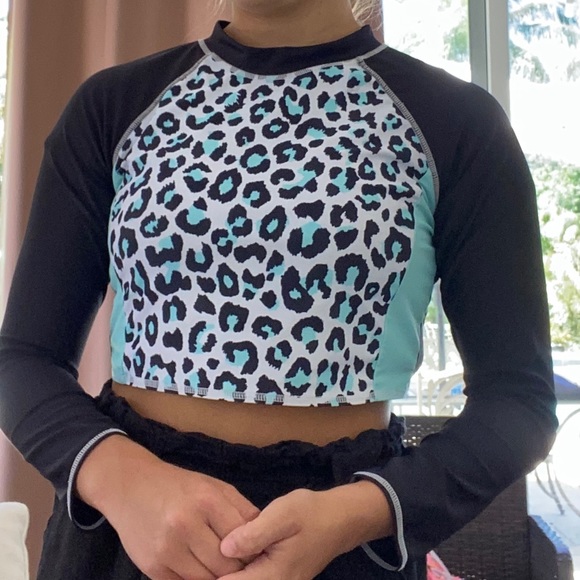 Cropped Circo Rashguard - Picture 4 of 7